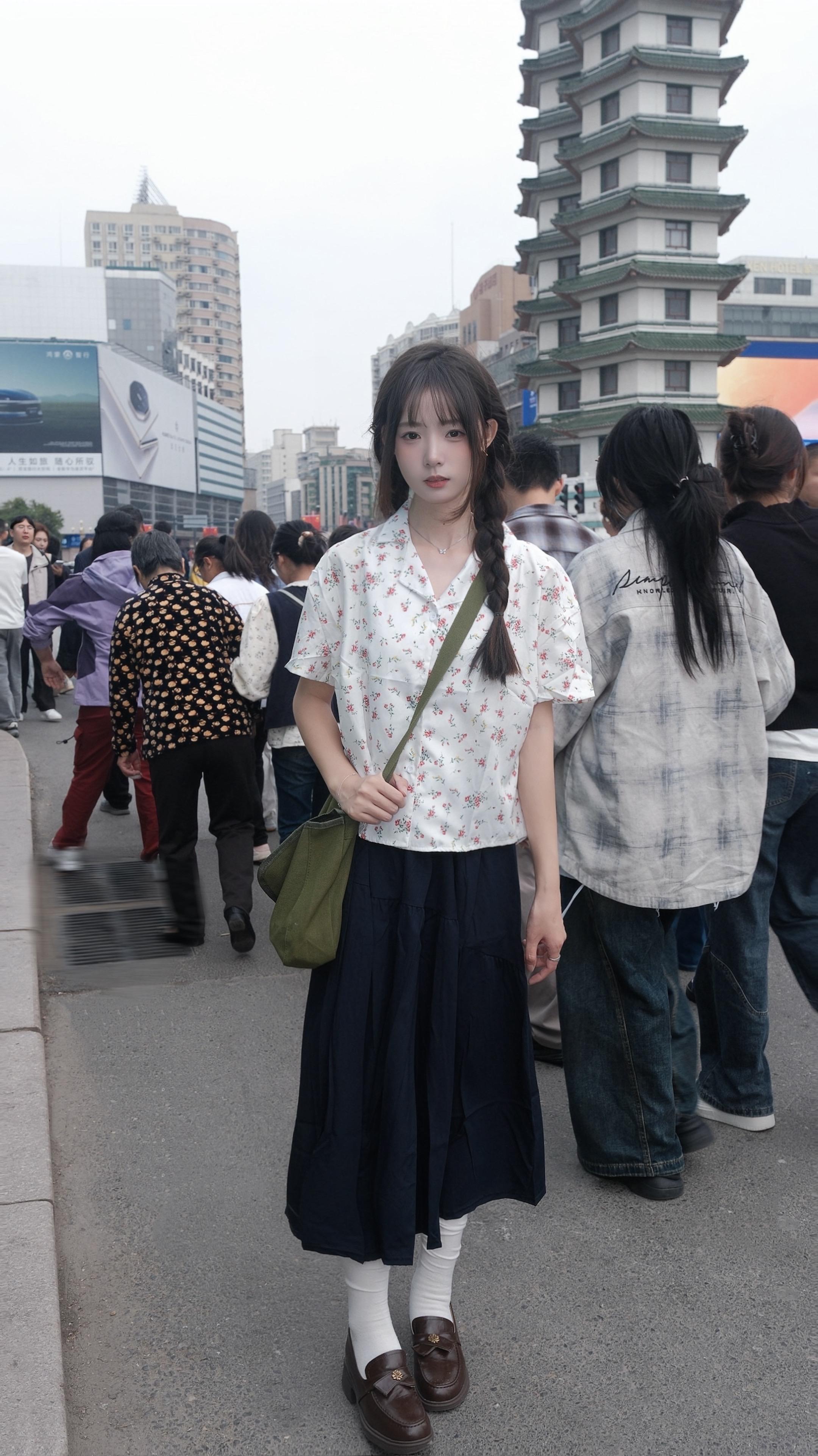 以为是你不懂得 其实是我不值得