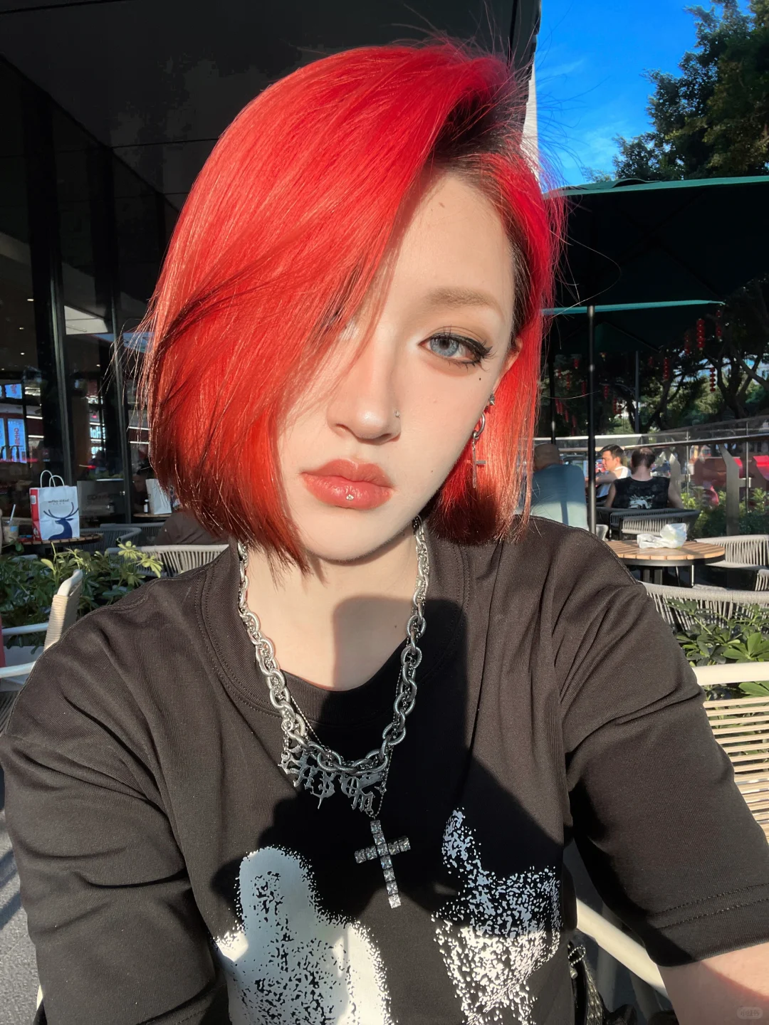 染了海王红后秒变冷白皮了