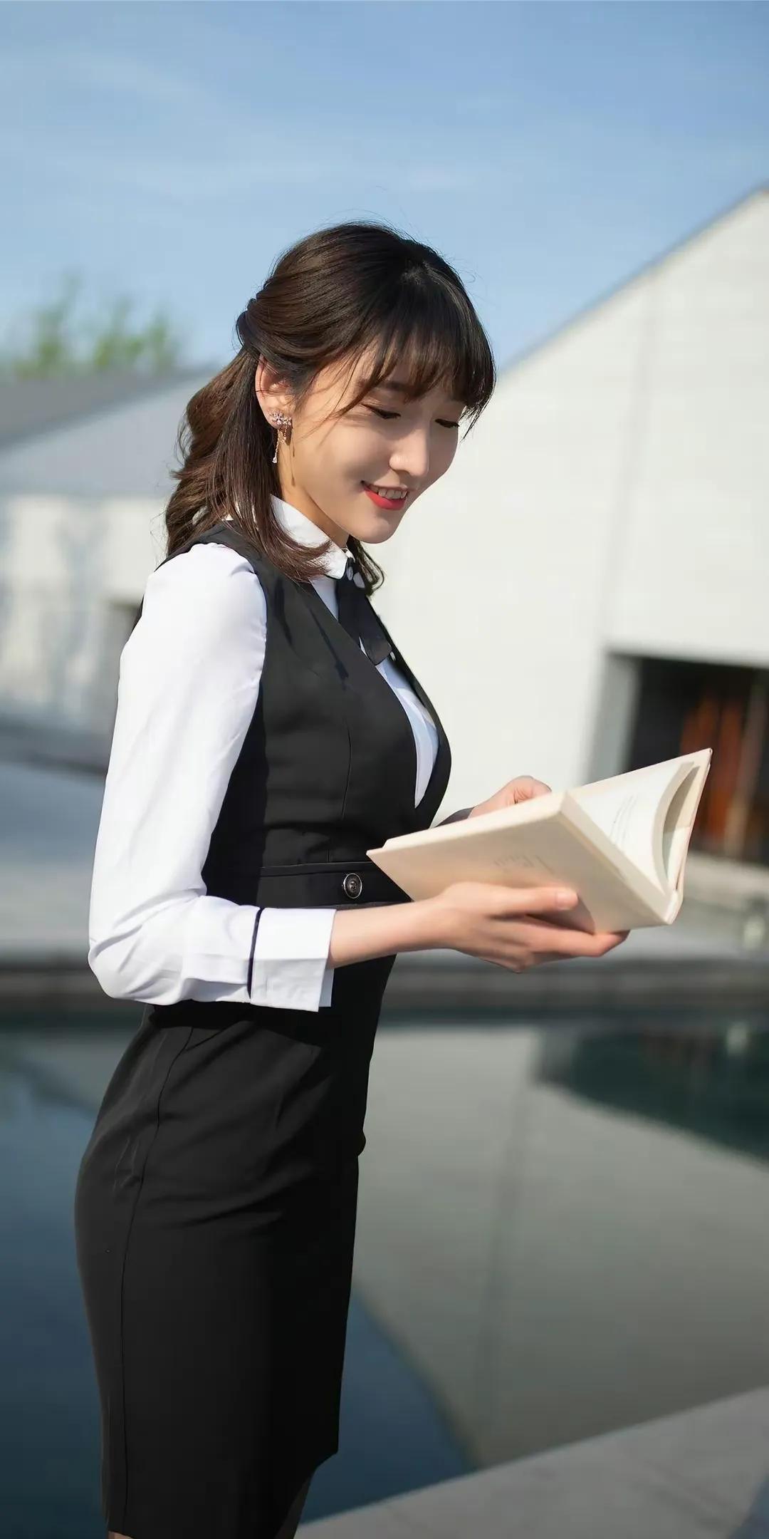 美女萱萱