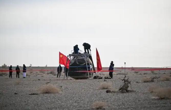 神舟二十号飞船回来了！
 
1月19日早晨，神舟二十号飞船返回舱已经在东风着陆场