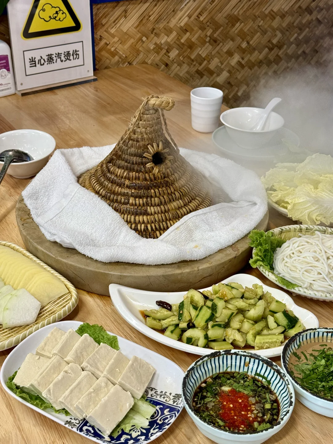 鲜到骨子里的地道云南特色石锅鱼🐟🥘