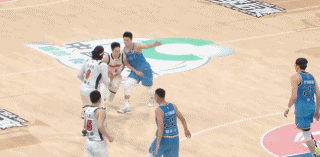 胡明轩真是只打关键局么？这都能进。。。。。北京男篮vs广东男篮