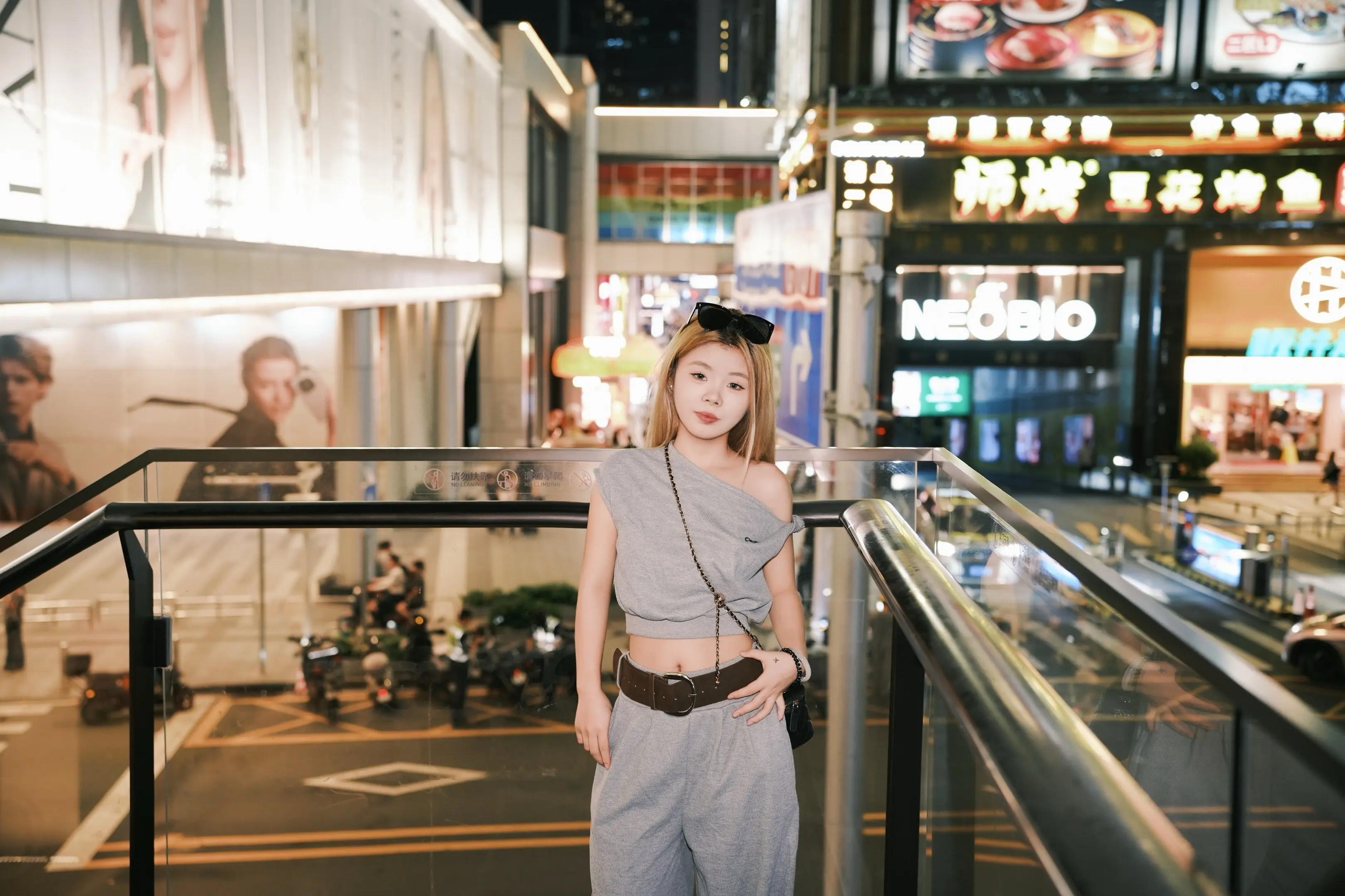 海德汇一城夜景街拍来了📷。