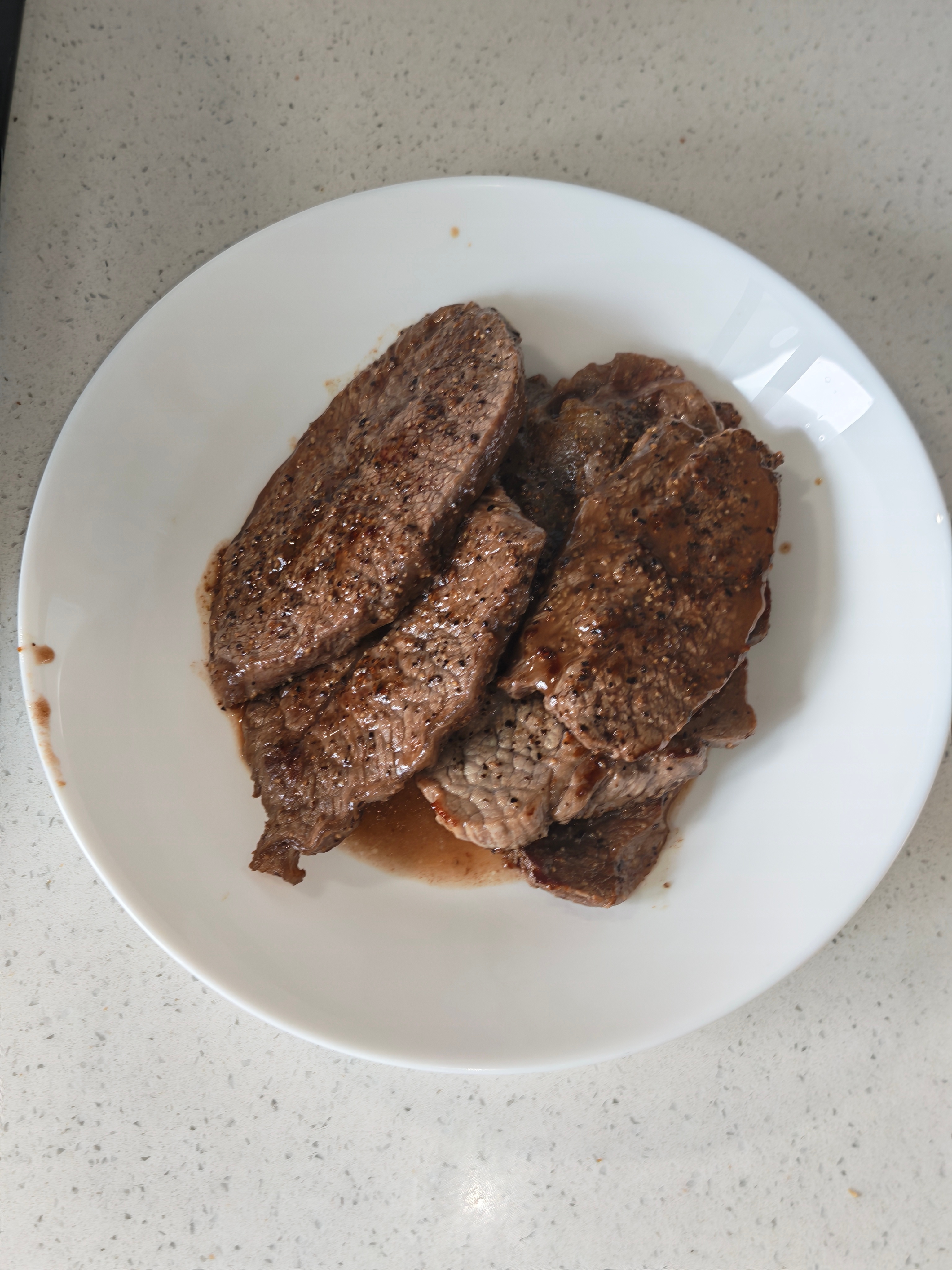 自己做饭成本其实很高，没毛病。很多人，你只算菜钱，没算买菜、洗菜、做饭、刷锅的时