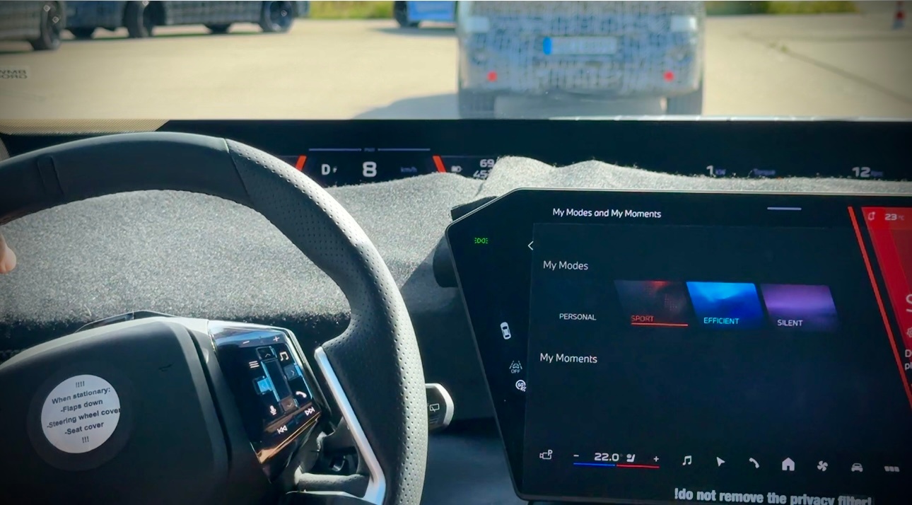 新世代BMW iX3，预运动控制 Pre- Motion Control，给予了