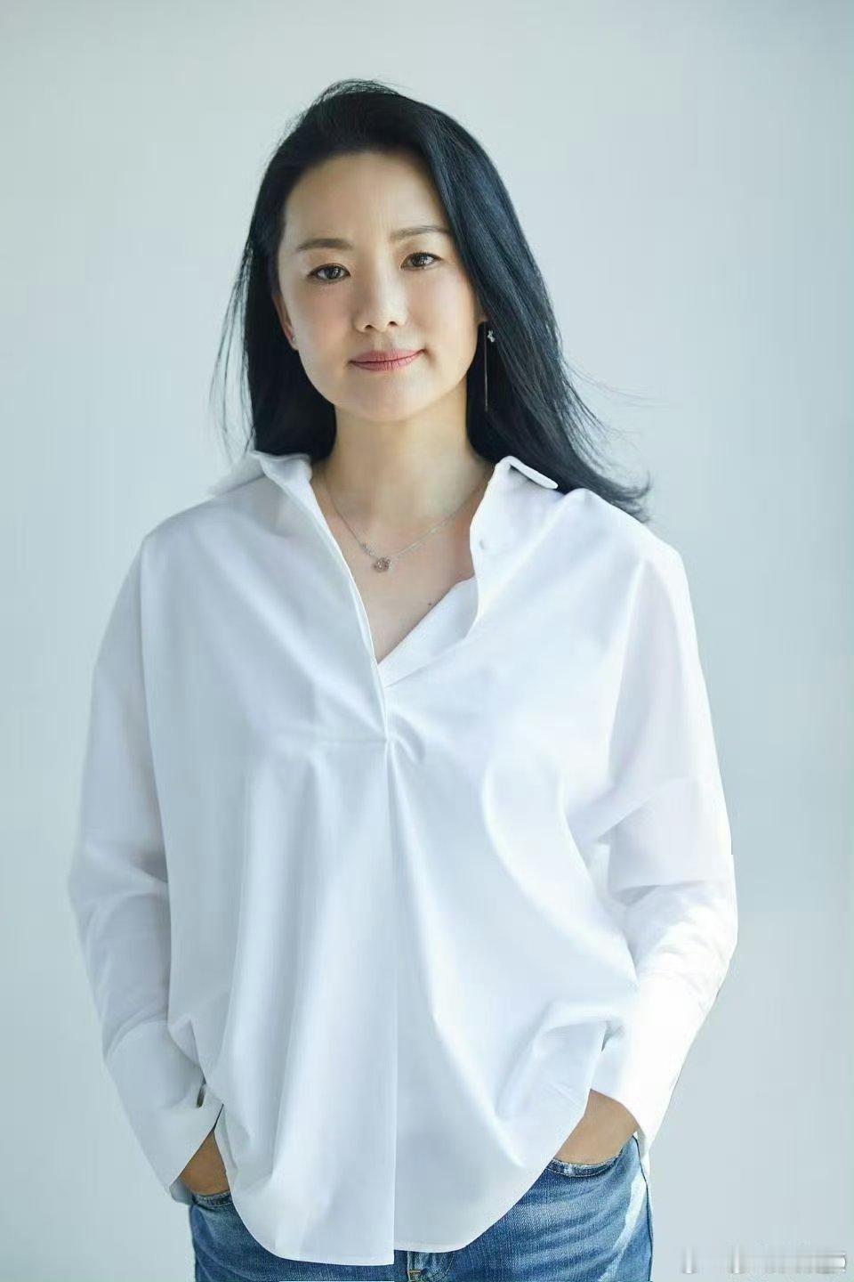 咏梅获导协年度女演员 咏梅老师凭《出走的决心》封后，实至名归！恭喜咏梅老师，实至
