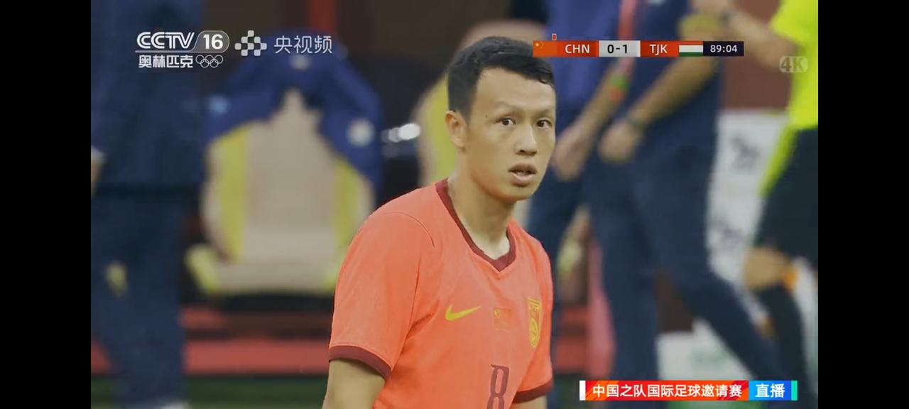 中国男足，一波三连败，足于证明，邵佳一难堪大任。
因为是和世界排名相差无几的球队