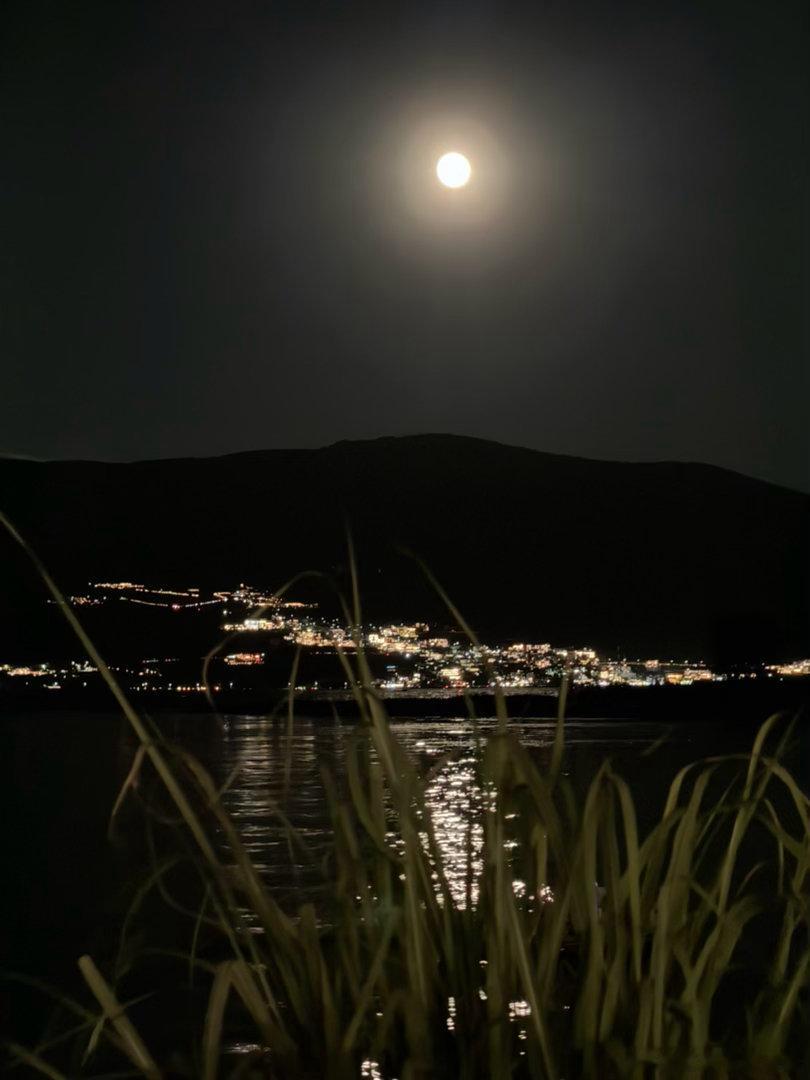 月亮好圆，公主们我们看的是同一个月亮。我在大理，你在哪里🌕 ​​​
