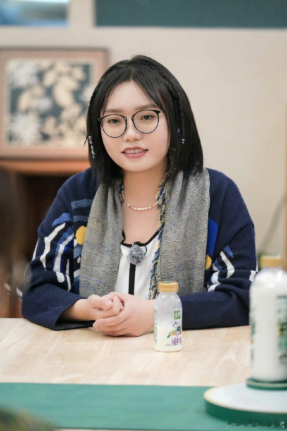 #李雪琴[超话]##李雪琴陷体育加分风波# 李雪琴的成绩不管加不加分都是很优秀的