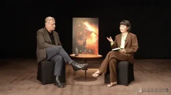 半月跌落神坛，一个网红学者的坍塌

茨威格在《断头王后》中写道："她那时候还太年