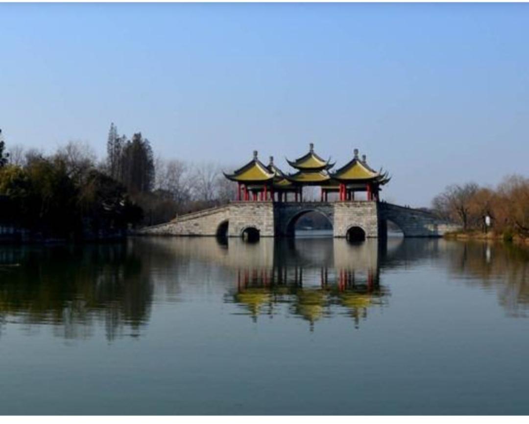 维扬（今江苏扬州）作为江南的重要门户，自古以来就是兵家必争之地。南宋建立后，维扬