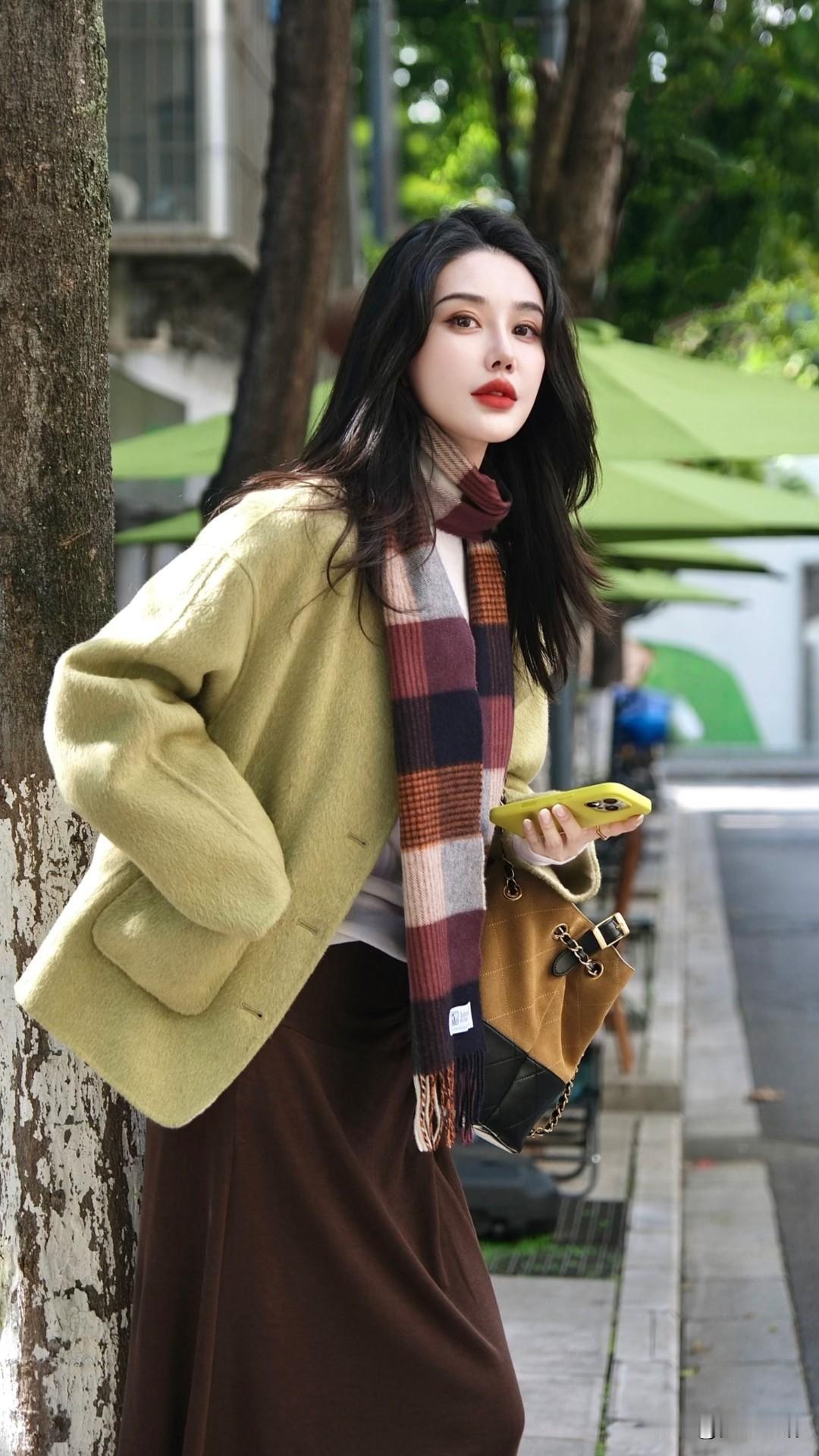 生活，一半烟火谋生，一半清欢养心。