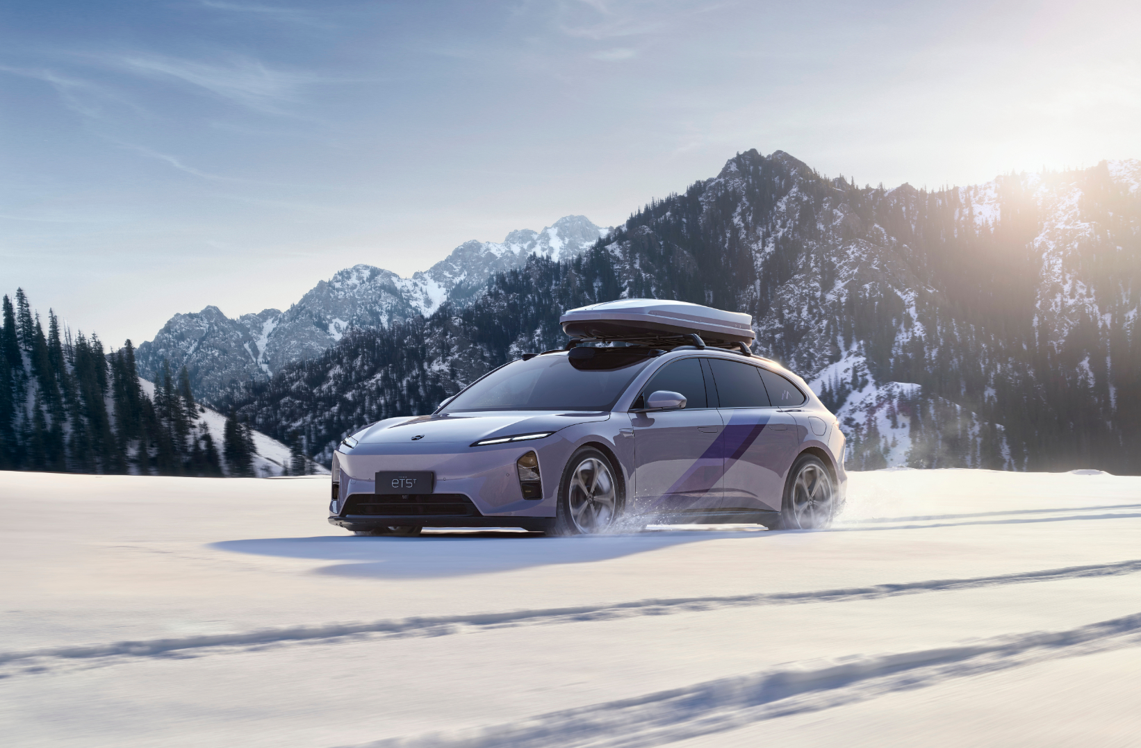 车若初见 蔚来给滑雪爱好者出了款新皮肤，新ET5、新ET5T远空套装限定车型，即