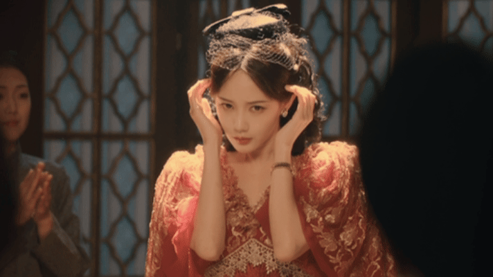 李一桐首个反派角色李一桐深耕恶女赛道 以前看她演温柔角色，现在看她演恶女，李一桐