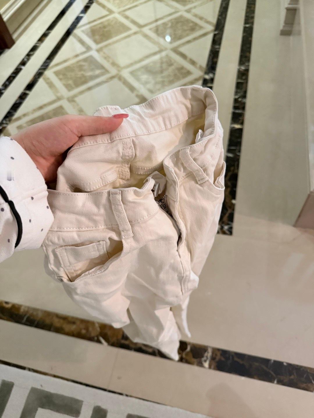 谁懂啊 裤子扔洗衣机变形了 感觉裤子就不应该洗[泪]下次干洗 ​​​