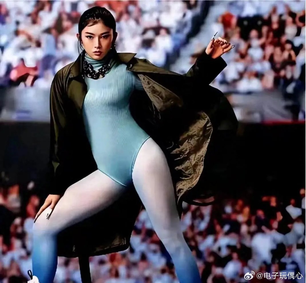 吴艳妮一身肌肉太绝！这才是真正的健康美，女性力量天花板 