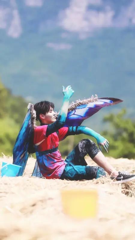 偶数季魔咒难破？《花少8》豪华阵容与南美路线引热议。
备受关注的《花儿与少年》第