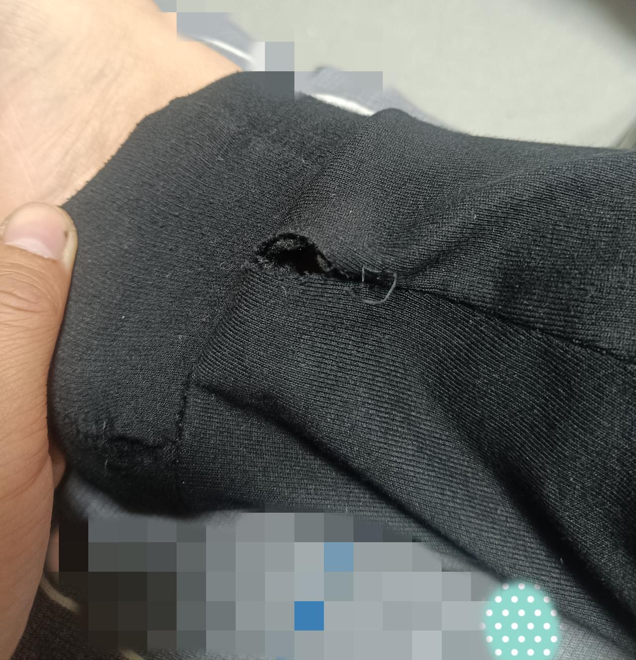 某多多平台上购买的秋裤，这质量真的是太差了啊，关键是也不是特别便宜啊，三十多块钱