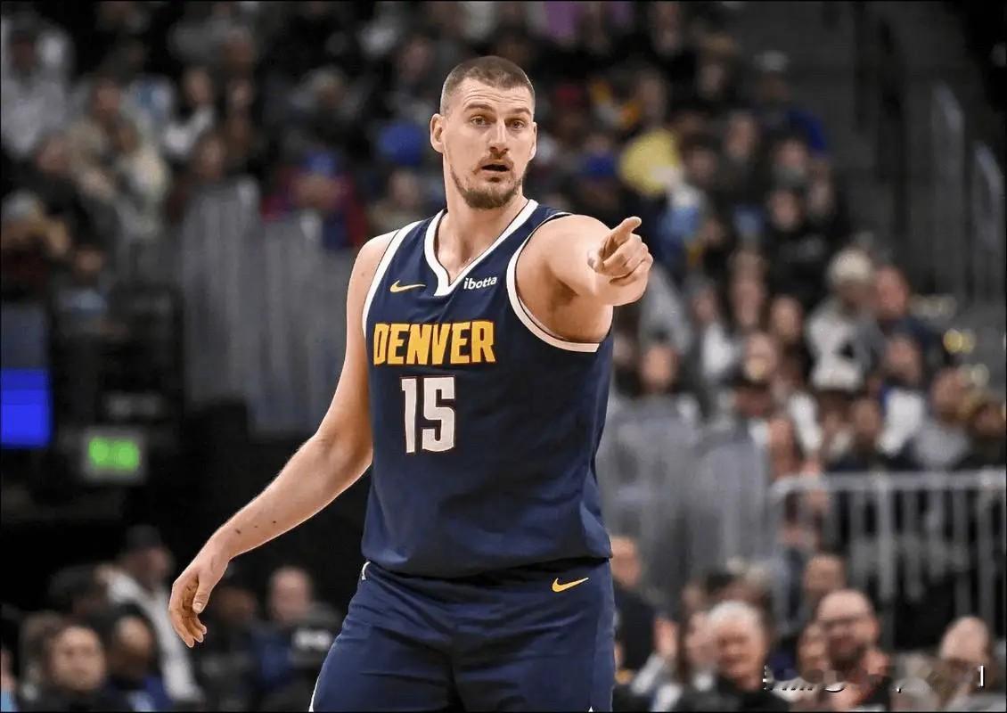 NBAShams记者在参加一档电视节目时，透露了掘金球员约基奇的伤病恢复情况。