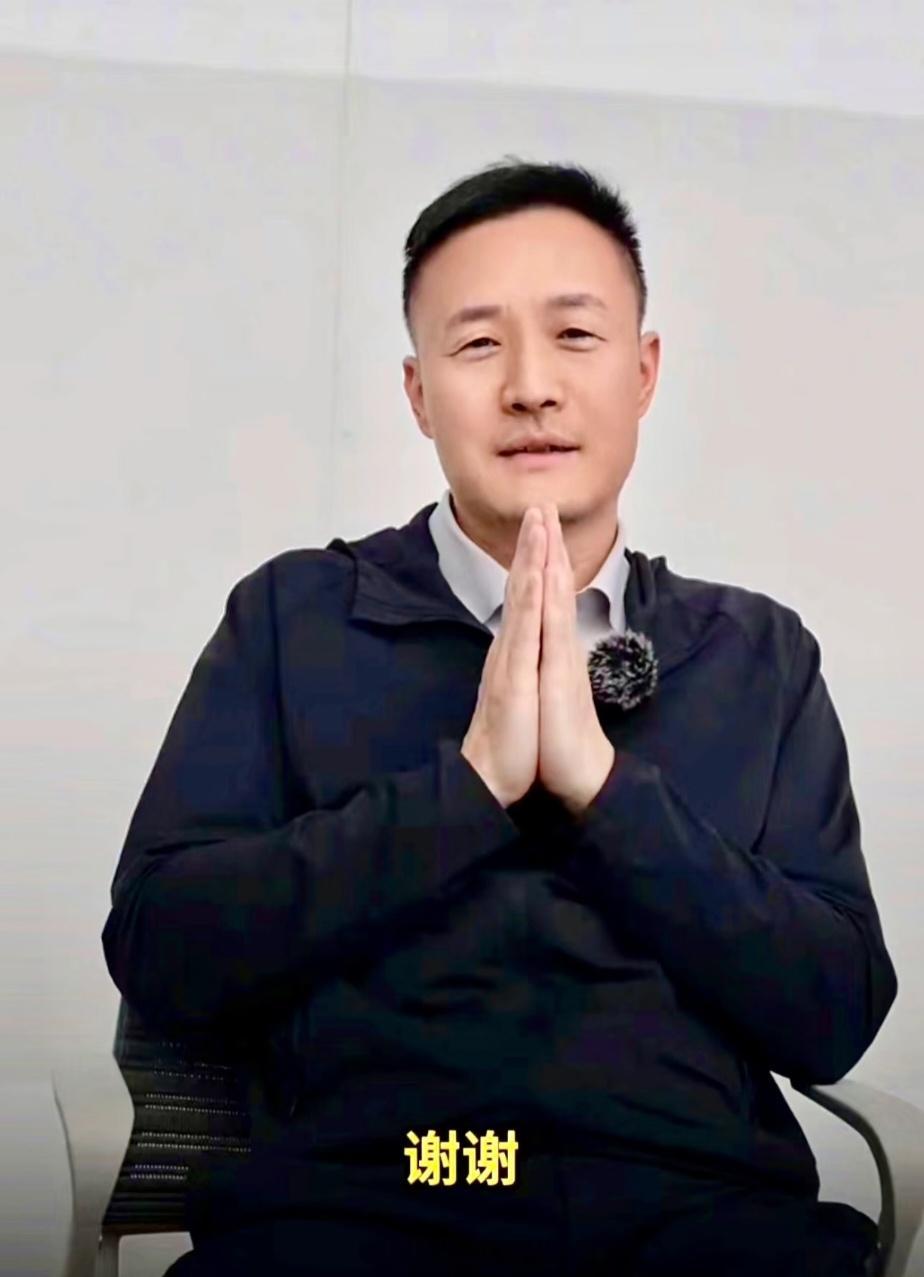 哪吒汽车CEO被员工围堵讨薪要我说还是张勇聪明，提前预判，提前离职，提前跑路方云