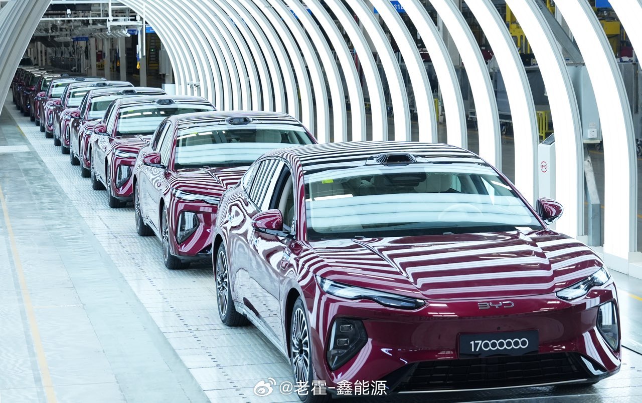 比亚迪第1700万辆新能源汽车，7月8日在西安工厂正式下线。从第一台车到1700