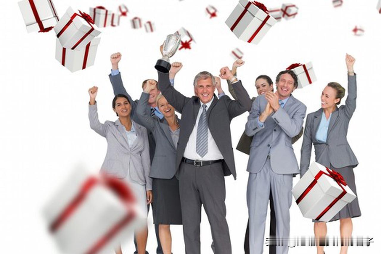 激励员工提成方案都有哪些? 激励员工提成方案有很多种，不同行业玩法也不一样。
像