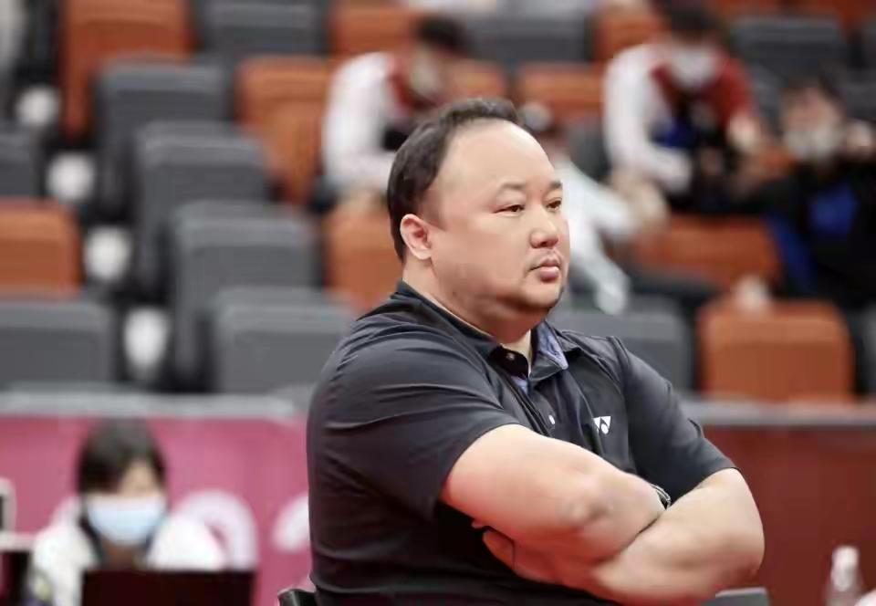 张军不用减肥了
   失联十几天的张军主席终于有了消息，原来是被有关部门请去喝茶