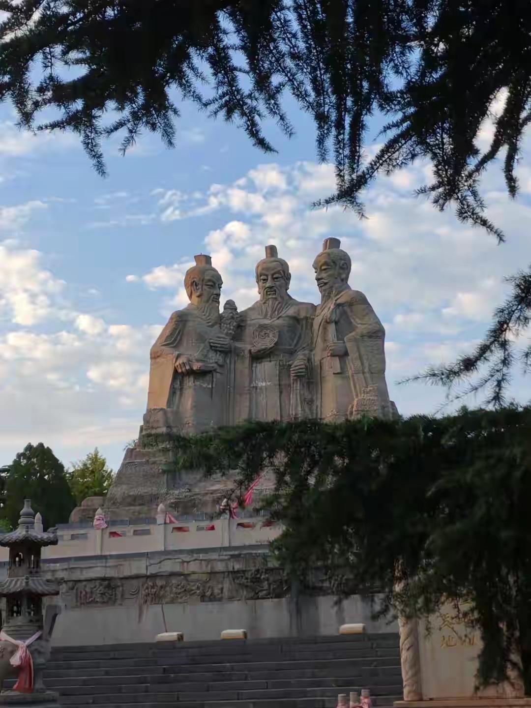 
河南荥阳这回真藏不住了！被央视点名，全网看完忍不住连连赞叹

荥阳——从默默