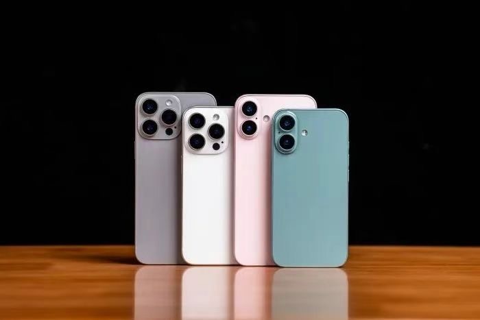 托关系问了一下，今年 iPhone 16 系列 9月20日发售，和华为三折叠 M