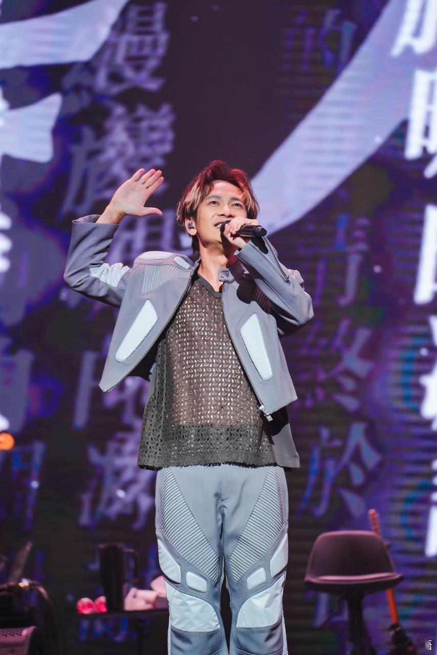 张智成深圳演唱会 你爱上的，是哪个张智成？这个问题，他终于要当面问你了。走过广州