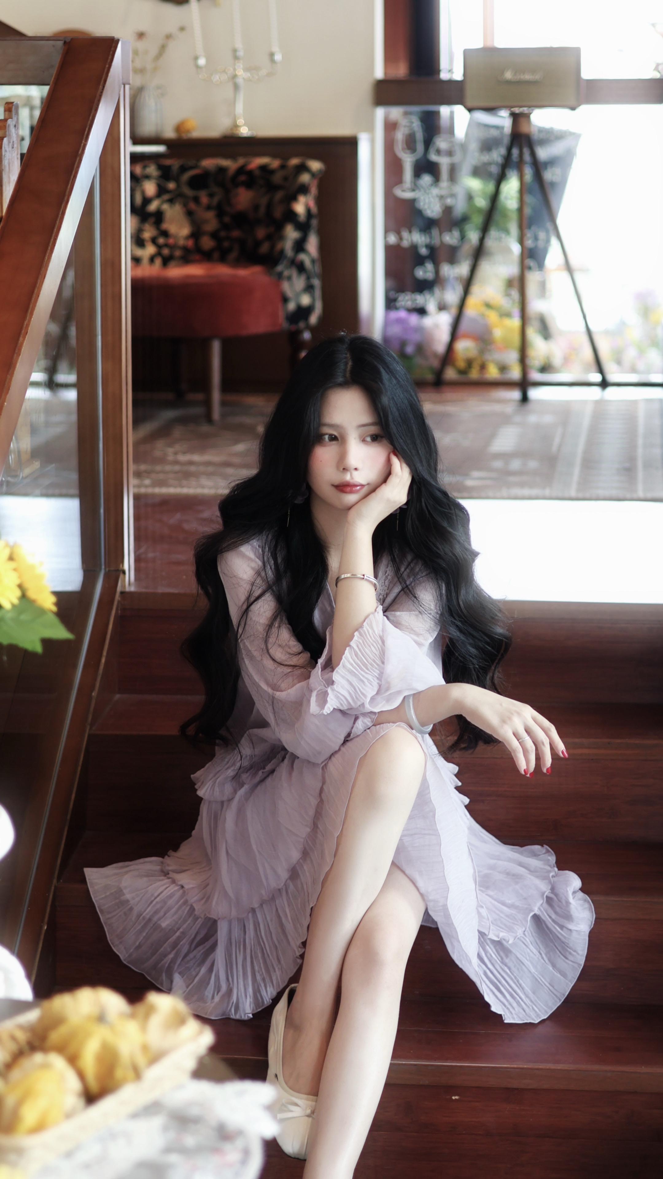 只是为什么眼泪会流 我也不懂。