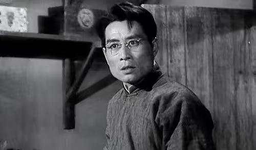 1943 年深秋的延安杨家岭，发生了一件震动中央社会部的大事。时任国民党中统山西