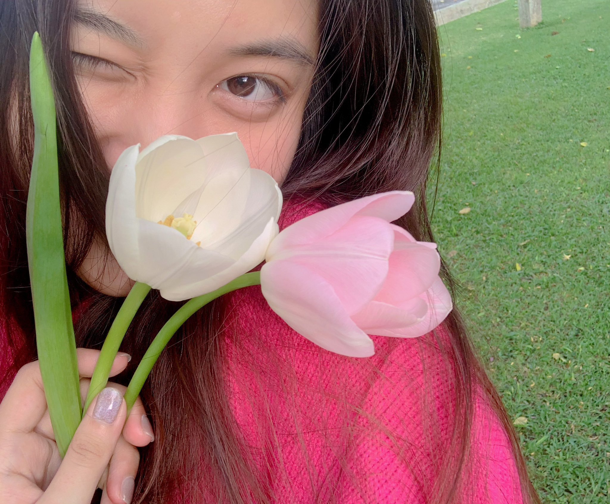人比花娇