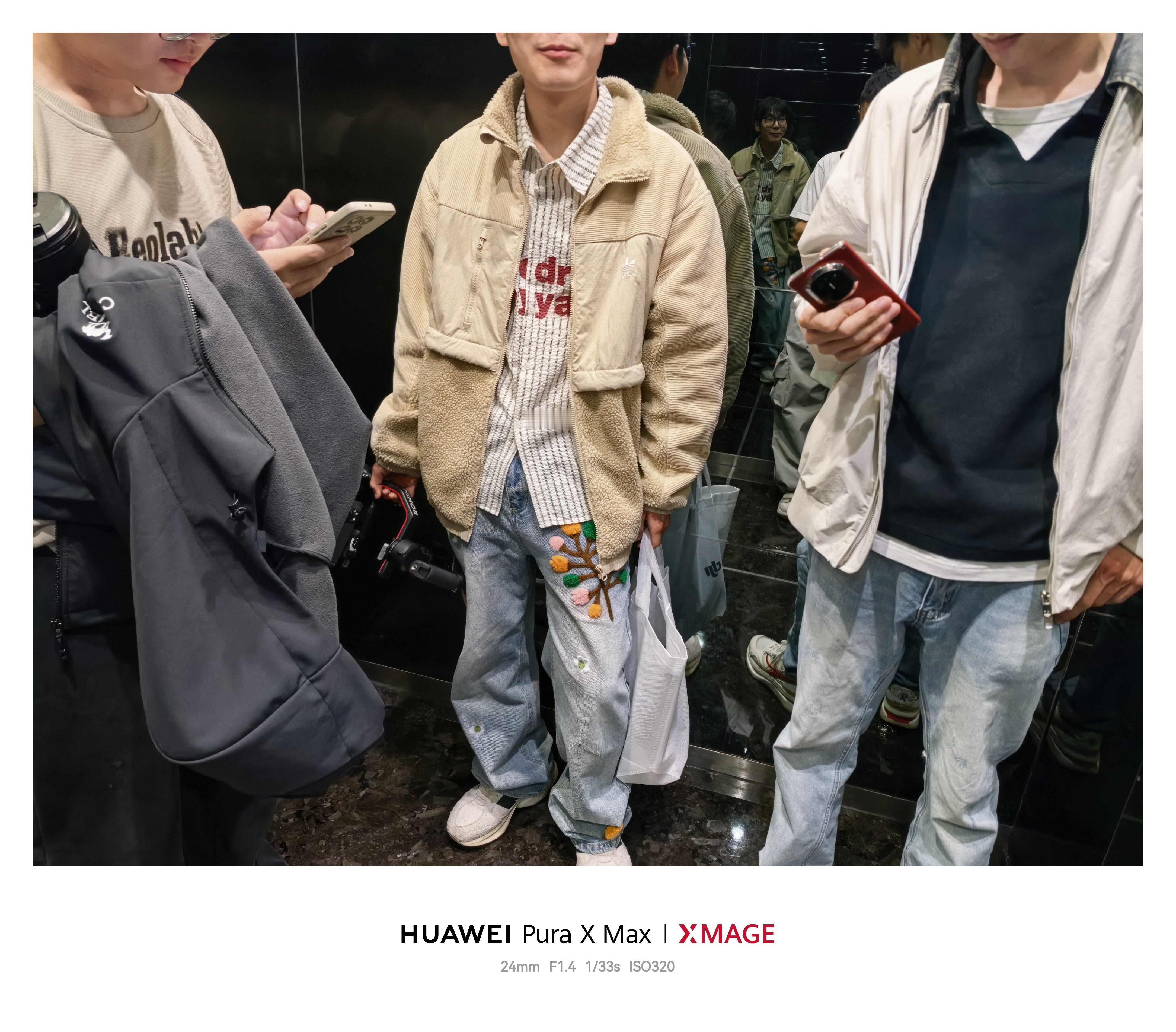 一群身体弱弱的00后青岛稍微冷点就绑这么多衣服去海边拍摄小崖壁。不敢下去八大关肩