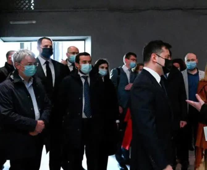 坚决抵制中国建造核动力航母？不打仗优点满满，一打仗全是短板？随着福建舰的进一步亮