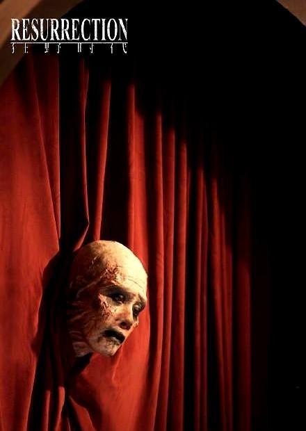 “把明星变丑才是真功夫！
” 看到易烊千玺在毕赣新片里驼背佝偻的造型，好多人都坐