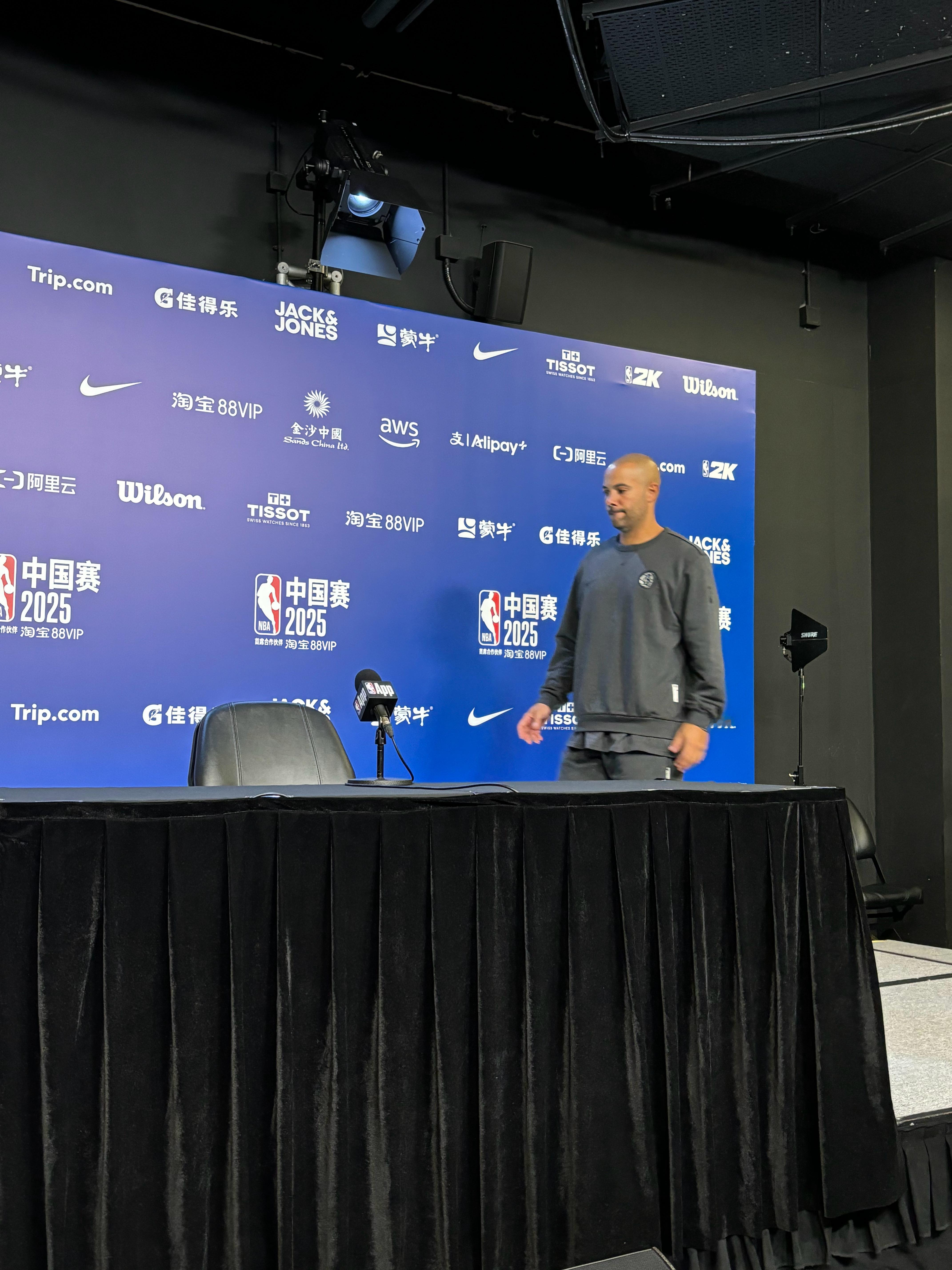 教练来了～布鲁克林篮网NBA中国赛2025 ​​​