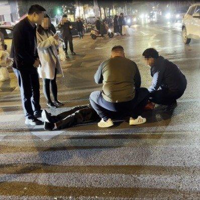 长沙街头的10分钟生死营救！路人轮流心肺复苏，终究没留住50岁保安
 
真的又心