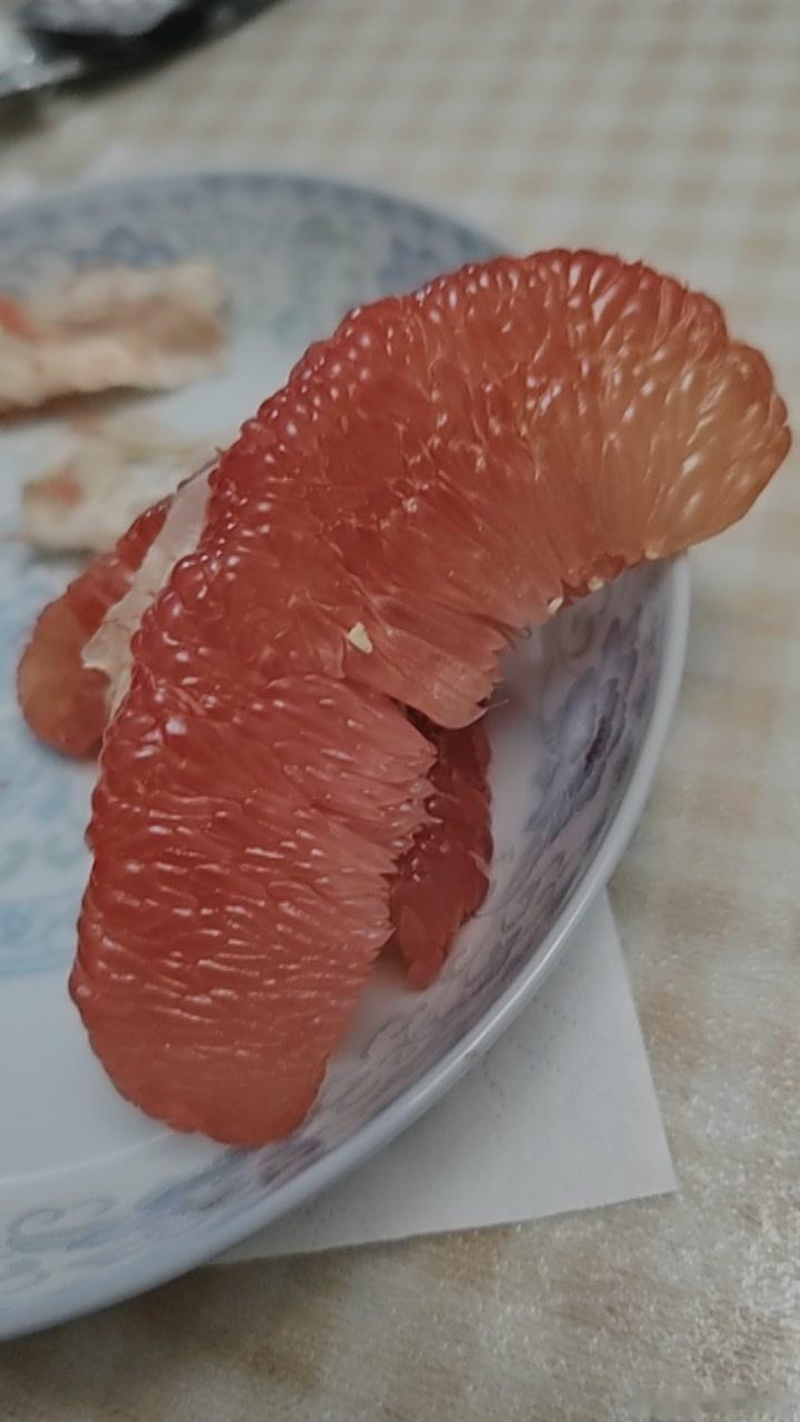 减减肥晚饭吃吃柚子[doge] ​​​