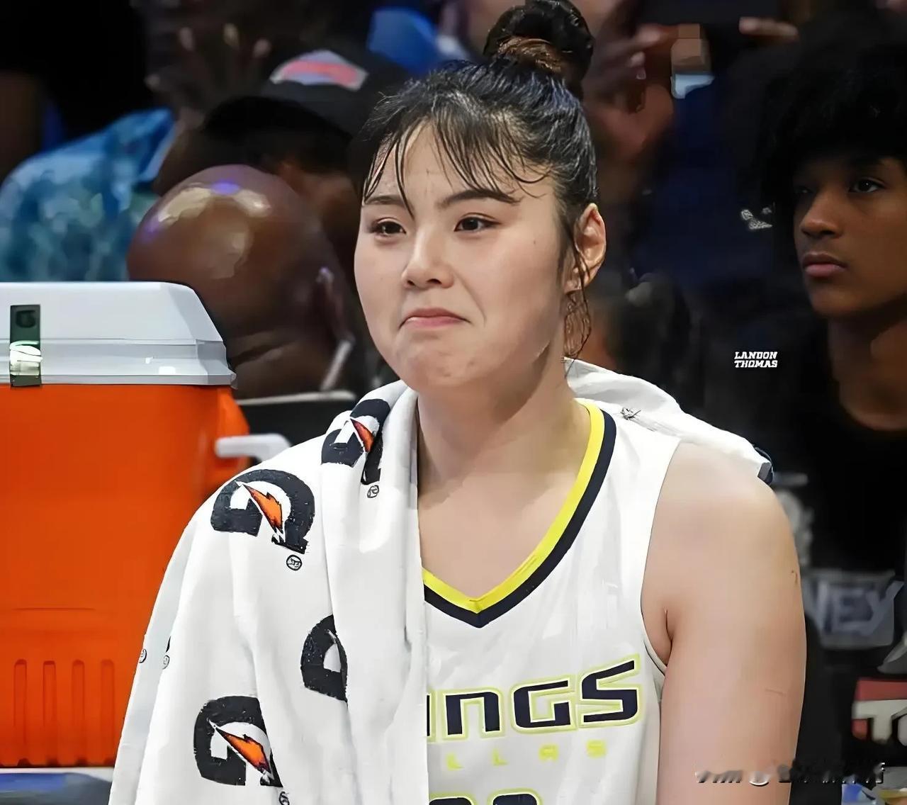 赤裸裸的报复行为？
昨天大运会总决赛中，中国大学生女篮以81-69大胜美国大学生