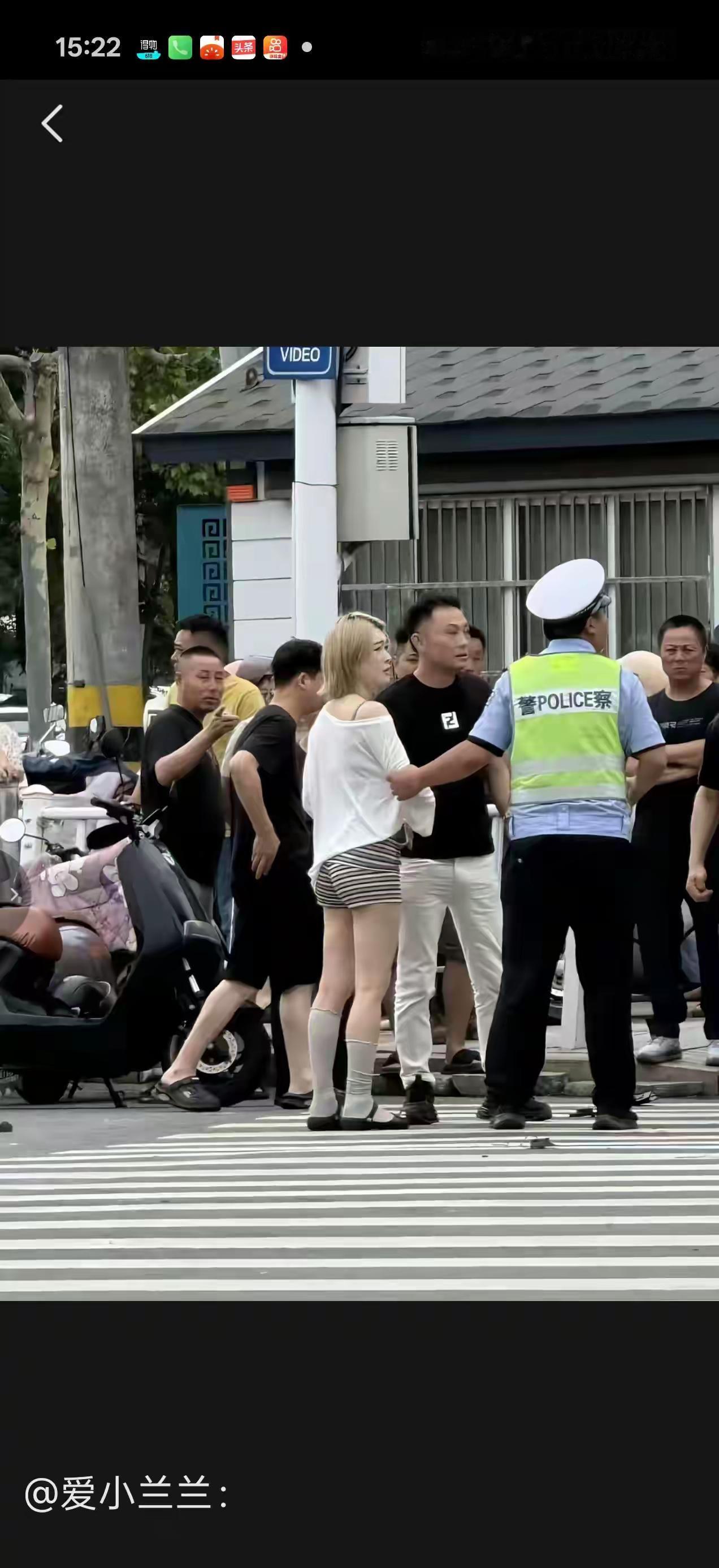 必须严查他公公，
太令人气愤了，
还和交警说，
快点处理事故，
她要去南京接小孩