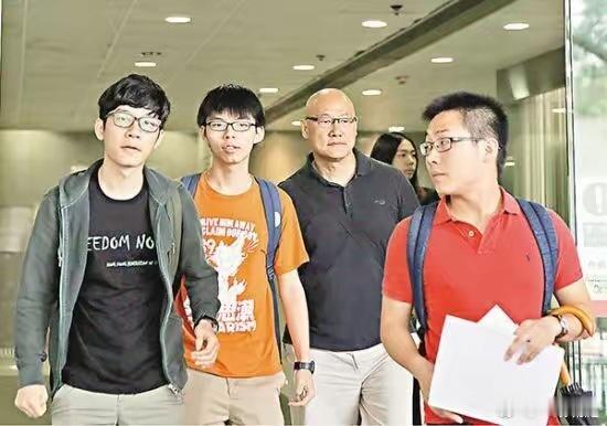 黄之锋的坏，是坏到了血液和骨髓里，他绝非因为无知而受蒙蔽和利用。与所有祸国殃民的