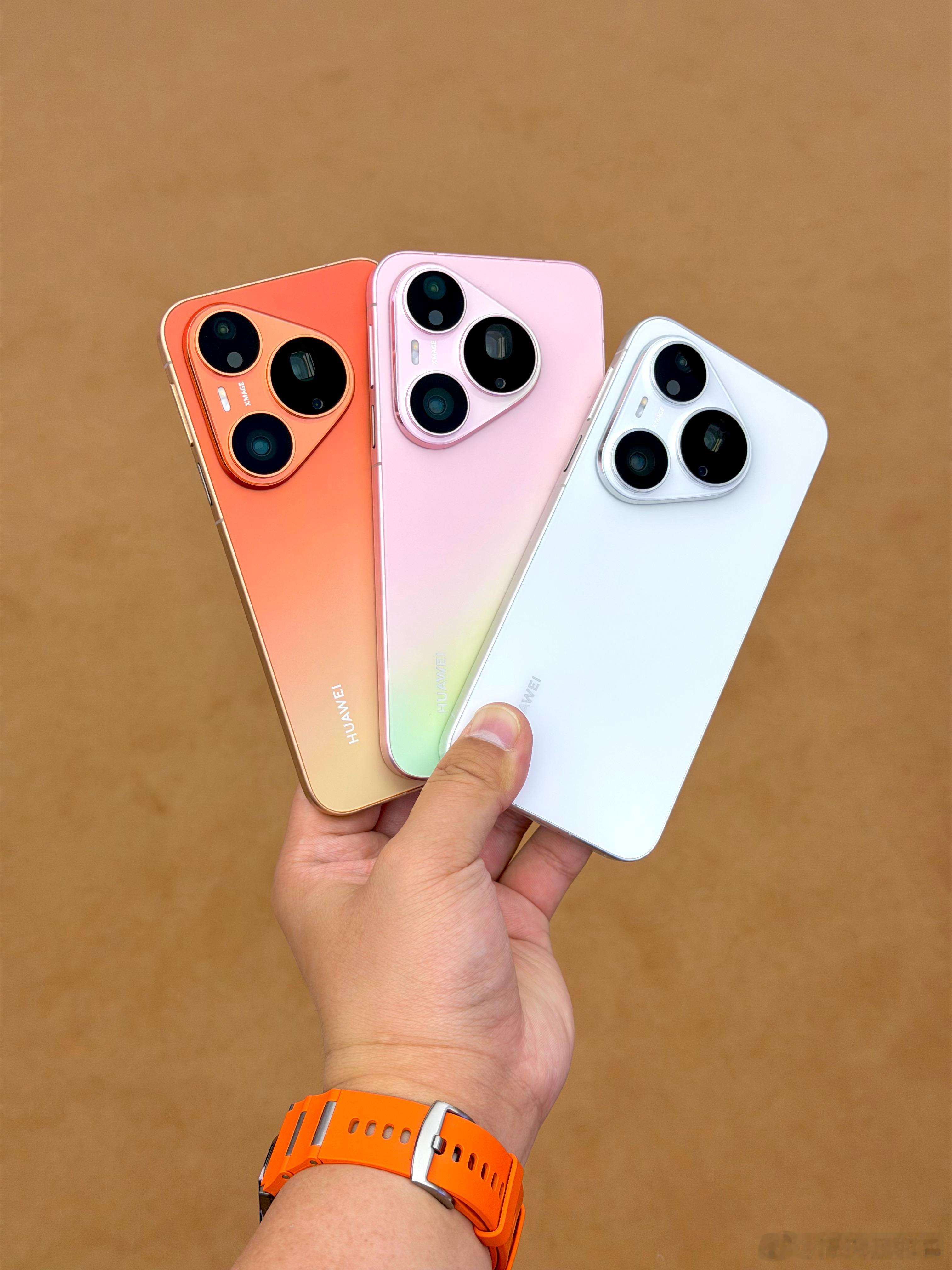 华为发布会拍了组华为Pura 90 Pro和Pro Max真机图给大家感受下，这