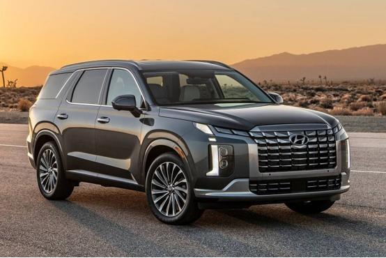 2021款3.5L四驱自动GLS，今年10月车辆出现气囊灯常亮的问题，先后找到好