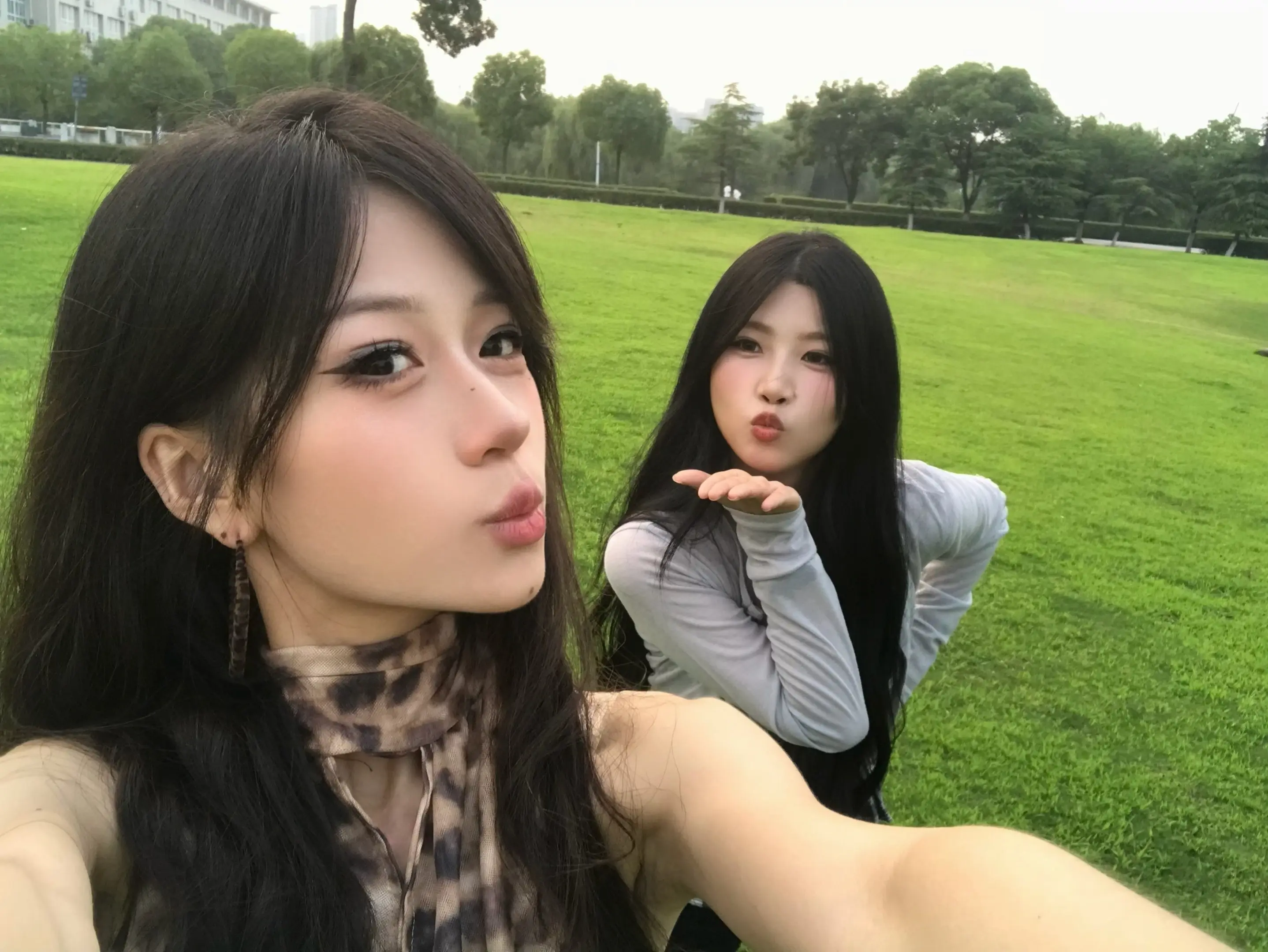 糟糕 我陷的比你早💕。