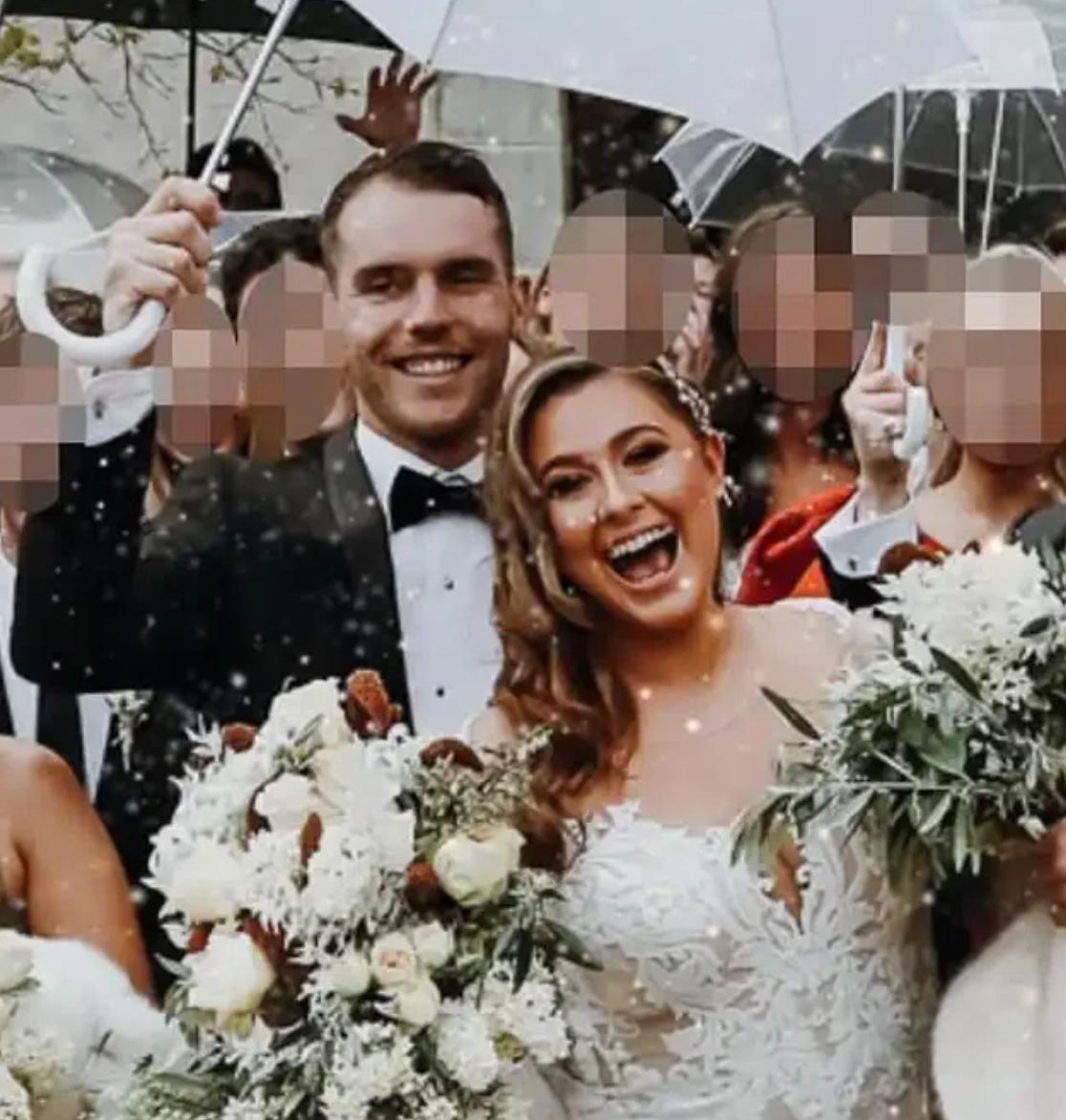 澳大利亚33岁的已婚女教师，长期侵犯初中男学生，更离谱的是，她还怀上了这个男孩的