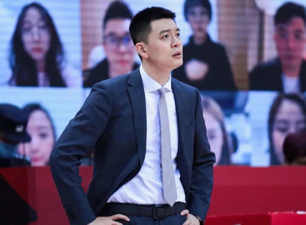 周琦加盟广东男篮，看一看众人都说了什么？

杨鸣：这不可能…

郭艾伦：这叫啥事