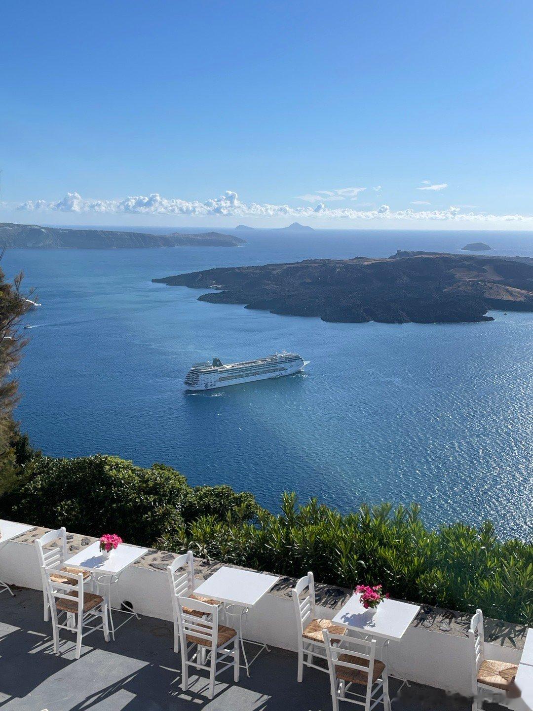 电解质水不是智商税！拉肚子后记得补水哦💦 电解质水可以补充钾、镁、钠等电解质，