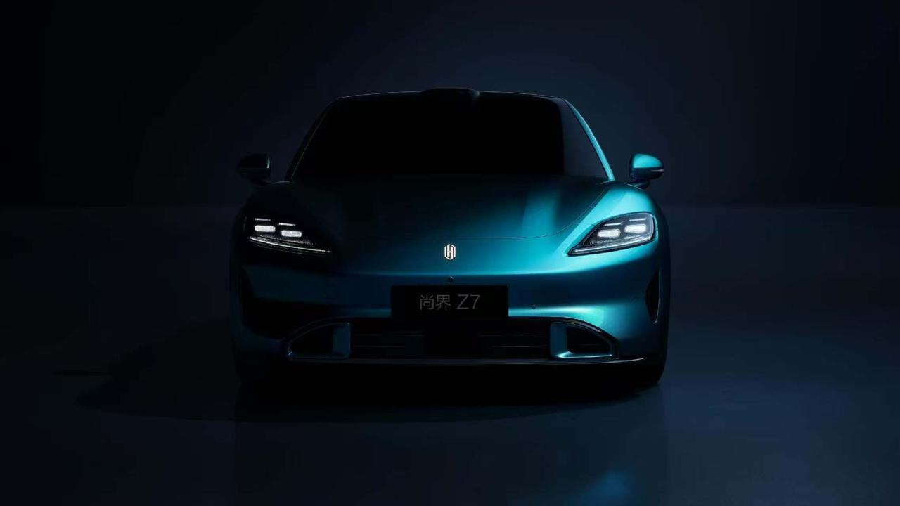 尚界Z7的官图发布了，这也是除了智界S7以后，鸿蒙智行第二次尝试运动轿车的车型，