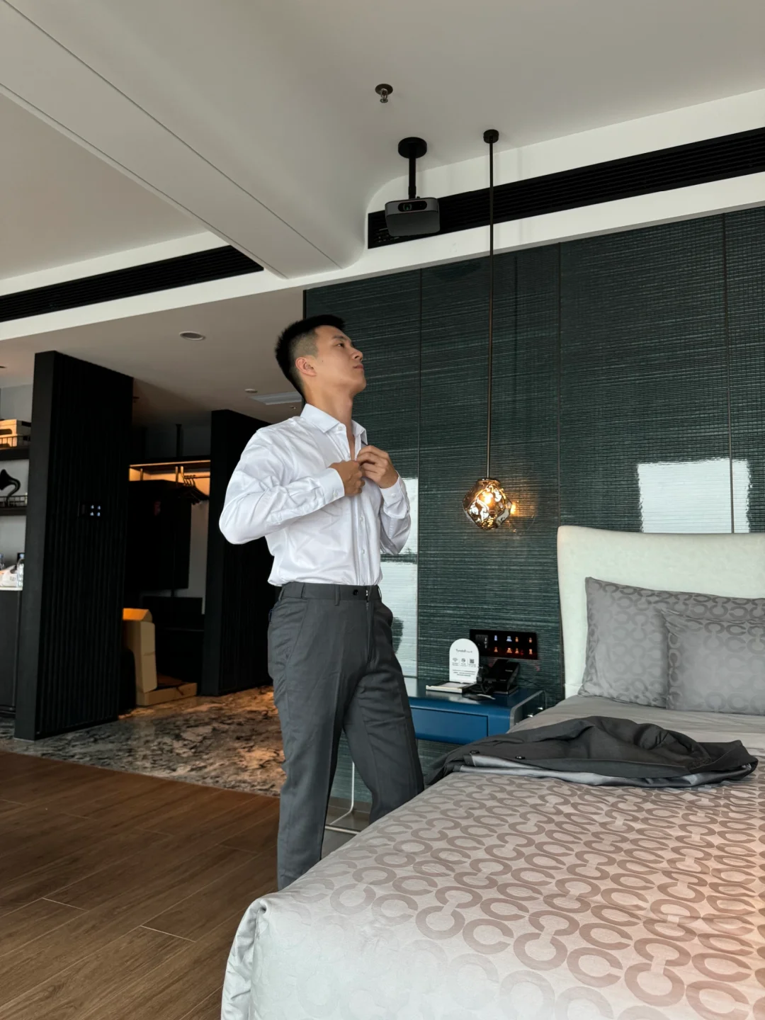 你的笑容藏在我的记忆里